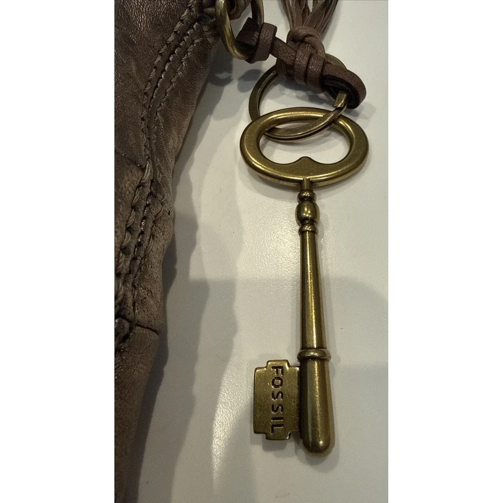 Fossil Quinn Hobo Bag Women Medium Gold Brand New Metallic Leather Tassel Purse